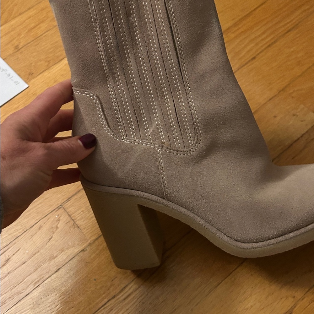 Dolce Vita Stylish Beige Waterproof Boots